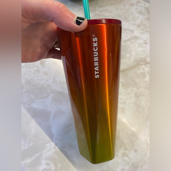 Starbucks 24oz Water Cup - Picture 4 of 5